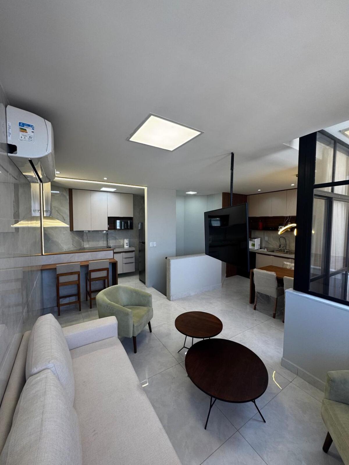 Apartamento Cobertura Com Dois Quartos - Piscina Privativa- Beira Mar Maceió