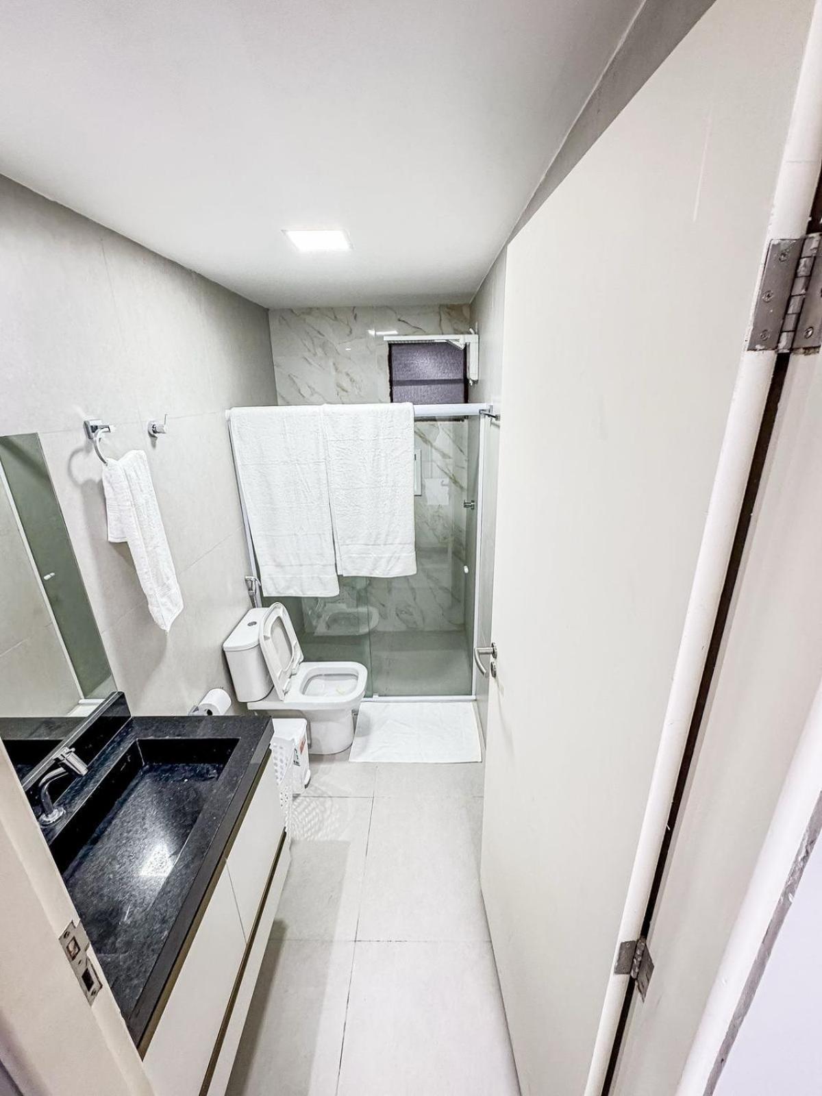 Apartamento Cobertura Com Dois Quartos - Piscina Privativa- Beira Mar *